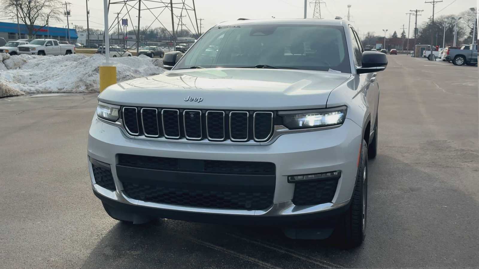 Used 2021 Jeep Grand Cherokee L Limited w/ Luxury Tech Group II image 7