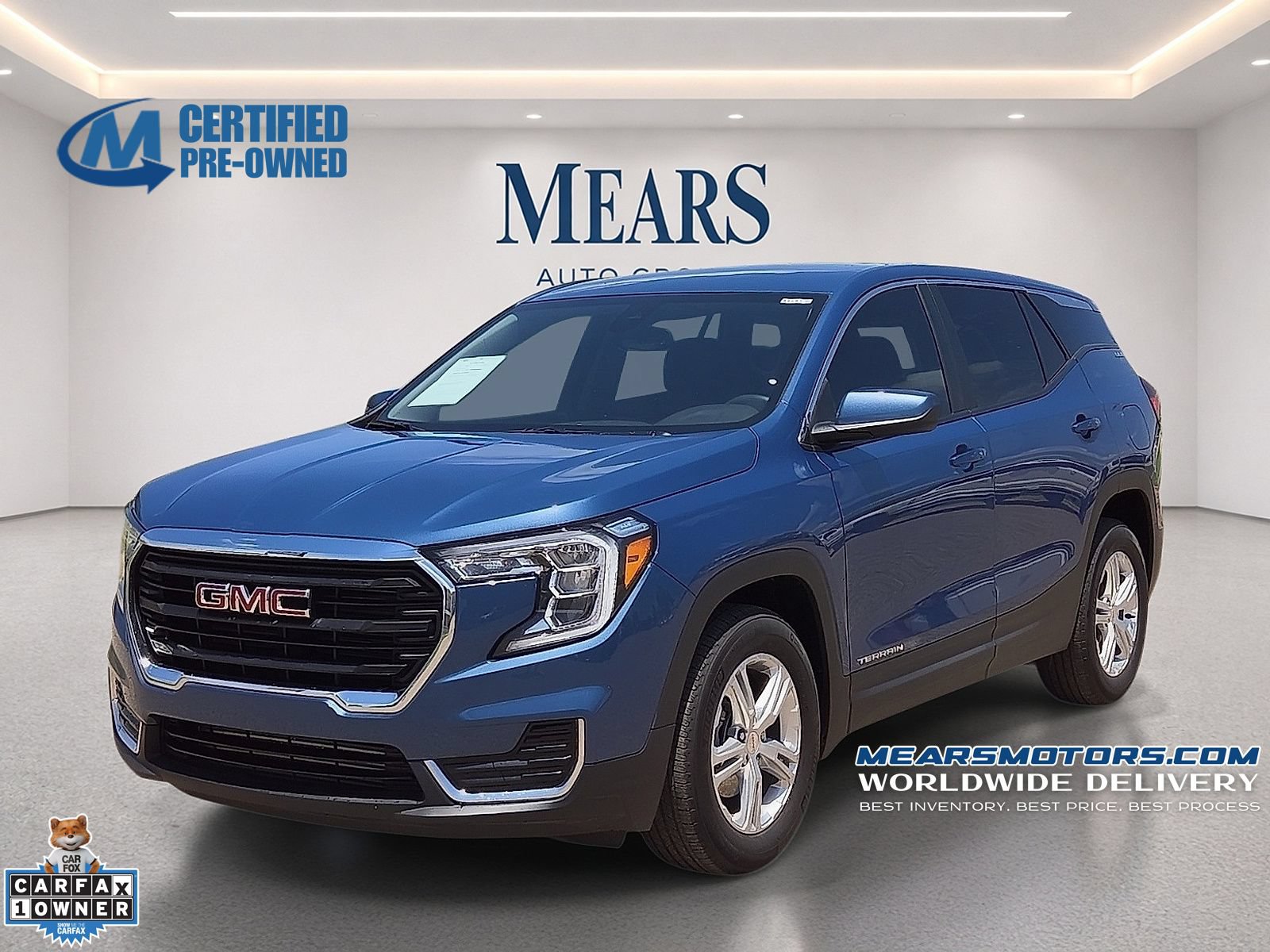 Used 2024 GMC Terrain SLE FWD image 1