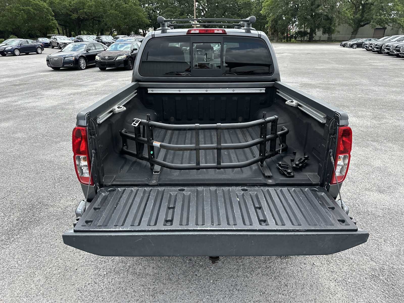 Used 2020 Nissan Frontier PRO-4X w/ Pro-4x Utility Package AWD/4WD image 24