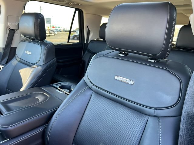 Used 2025 Ford Expedition Max Platinum AWD/4WD image 15