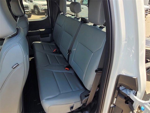 New 2025 Ford F550 4x4 SuperCab Super Duty w/ XL Chrome Package image 6