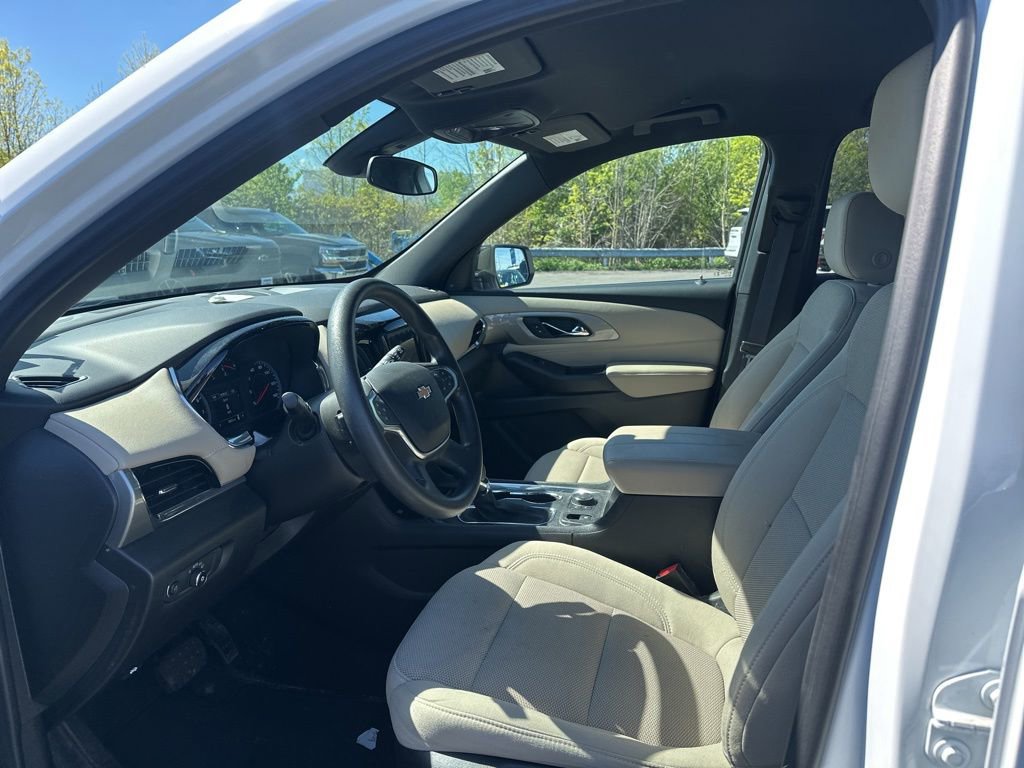 Used 2023 Chevrolet Traverse LS w/ LPO, Floor Liner Package AWD/4WD image 6