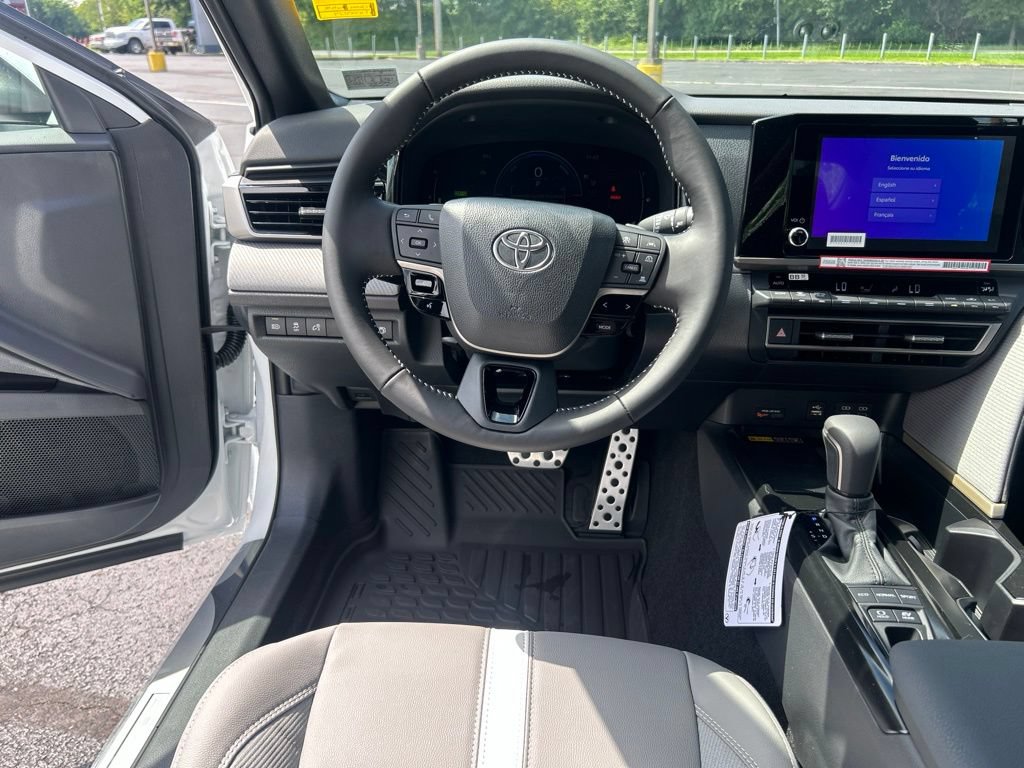 New 2026 Toyota Camry SE FWD image 13