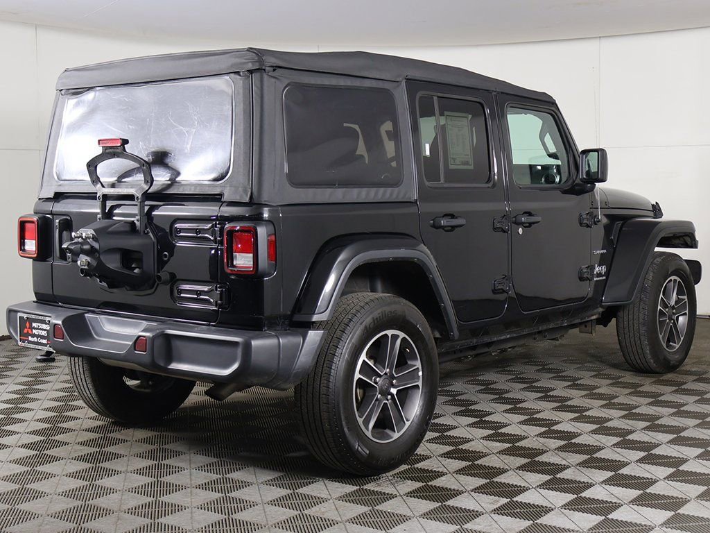 Used 2023 Jeep Wrangler Unlimited Sahara AWD/4WD image 7