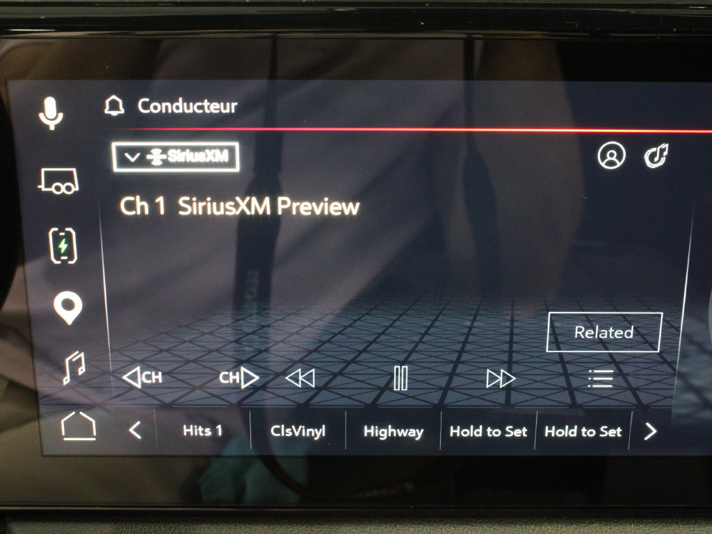 Used 2025 GMC Sierra 2500 AT4 AWD/4WD image 32