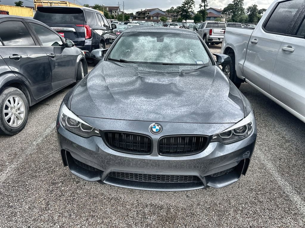 Used 2018 BMW M4 Convertible RWD image 2