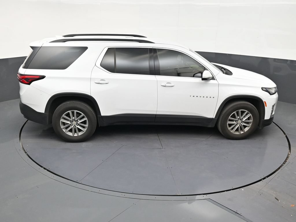 Used 2023 Chevrolet Traverse LT FWD image 16