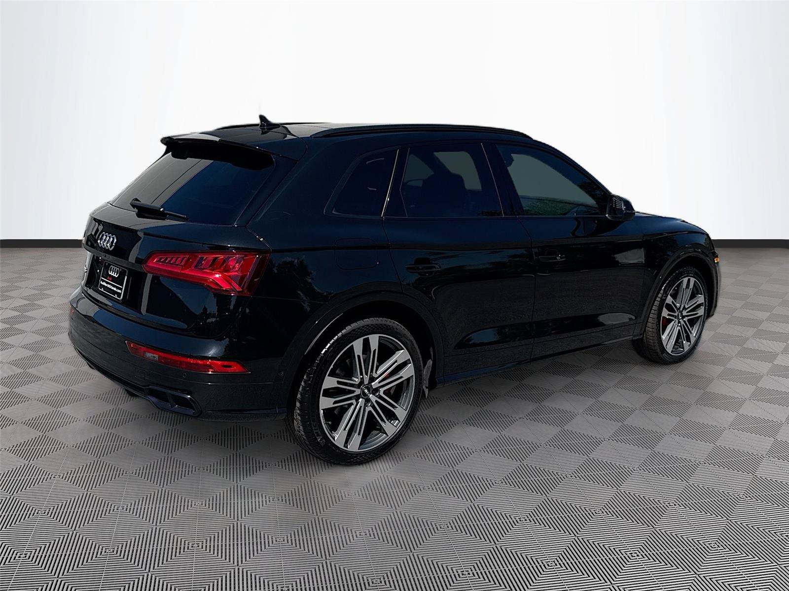 Used 2019 Audi SQ5 Prestige w/ Prestige Package AWD/4WD image 7