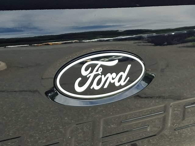 Used 2025 Ford F150 Lariat w/ Bed Utility Package AWD/4WD image 33