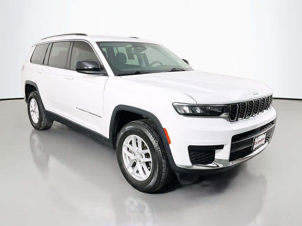 Used 2023 Jeep Grand Cherokee L Laredo image 4