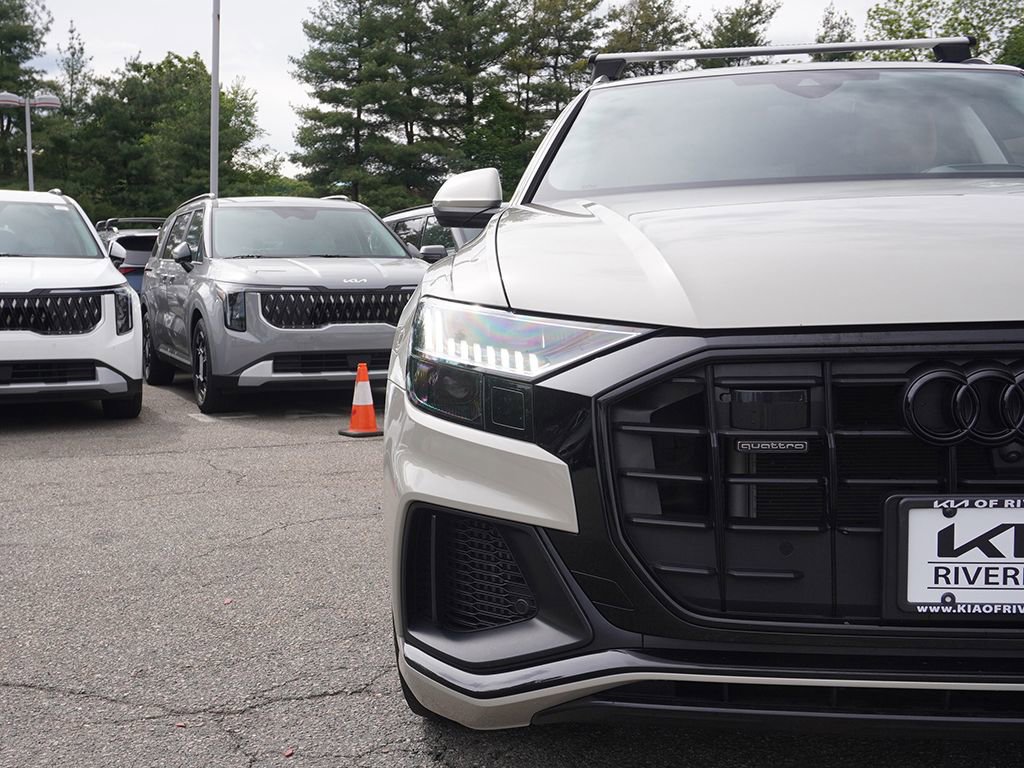 Used 2023 Audi Q8 Prestige AWD/4WD image 16