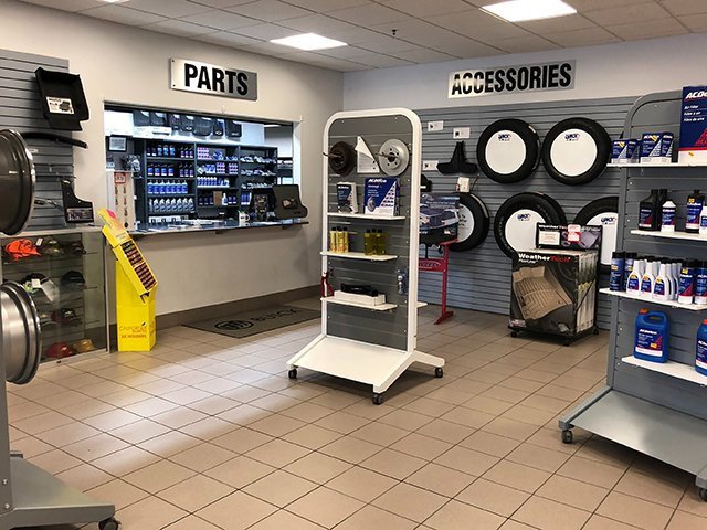 Used 2025 Chevrolet Traverse Z71 w/ LPO, Floor Liner Package AWD/4WD image 15