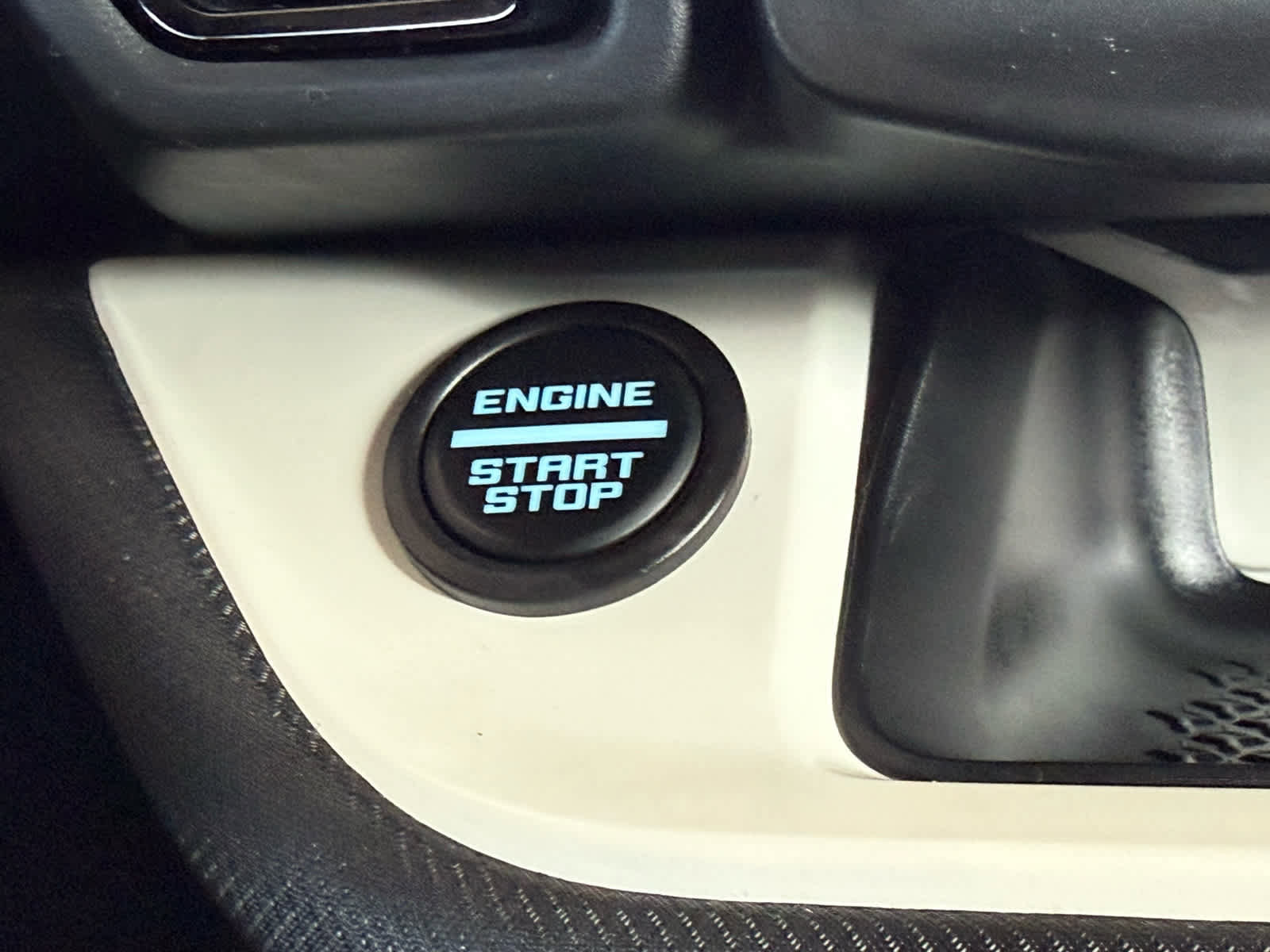 Certified 2024 Ford Bronco Sport Heritage w/ Heritage Convenience Package AWD/4WD image 14