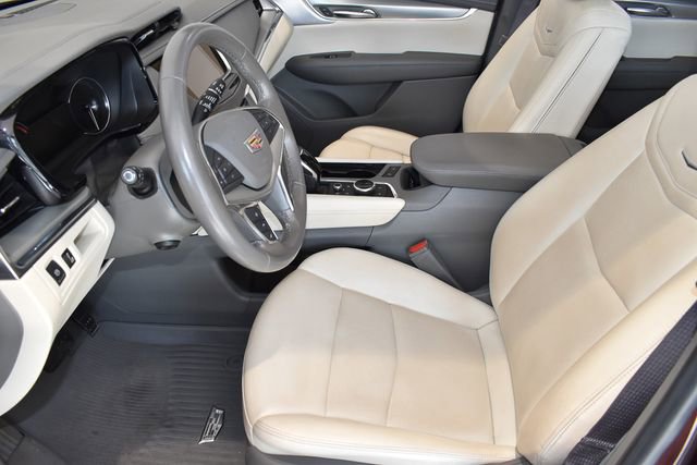 Used 2022 Cadillac XT5 Premium Luxury w/ LPO, Floor Liner Package AWD/4WD image 20