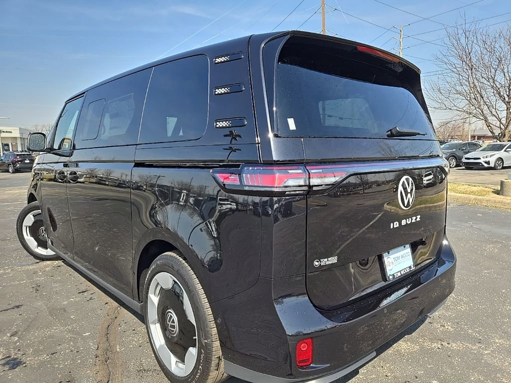 New 2025 Volkswagen ID. Buzz 1st Edition RWD image 10
