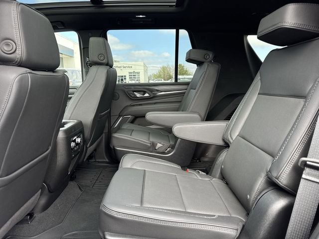 Used 2024 GMC Yukon Denali AWD/4WD image 9