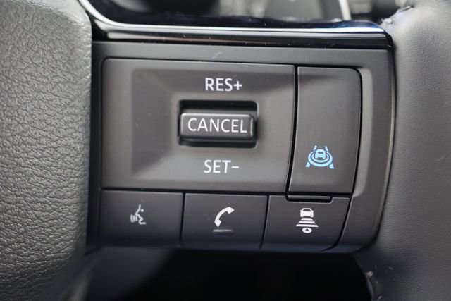 Used 2025 Nissan Rogue SL w/ SL Premium Package image 12