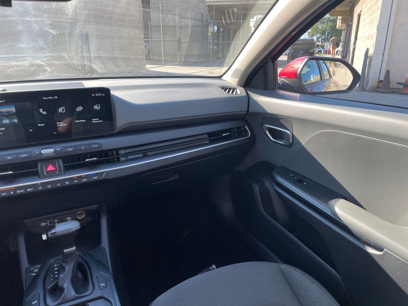 Used 2025 Kia K4 LXS image 37