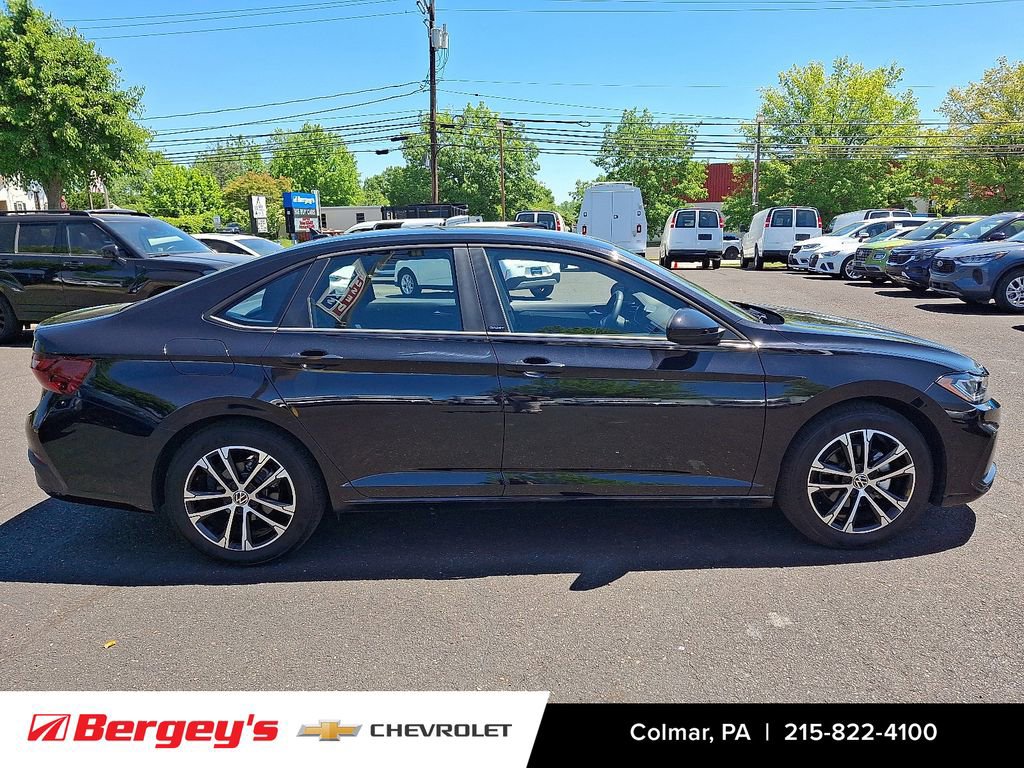 Used 2025 Volkswagen Jetta Sport FWD image 8