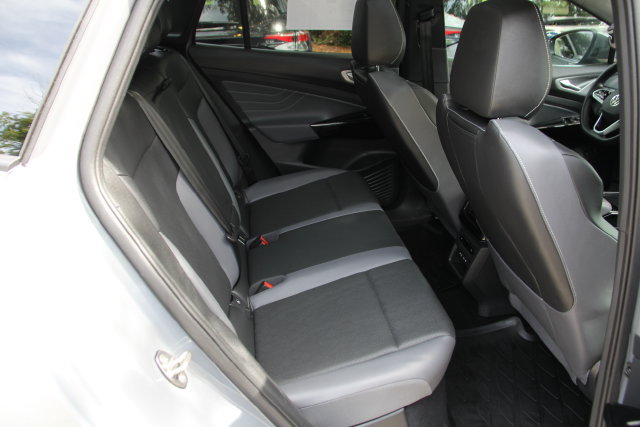 Used 2023 Volkswagen ID.4 Pro S Plus AWD/4WD image 35