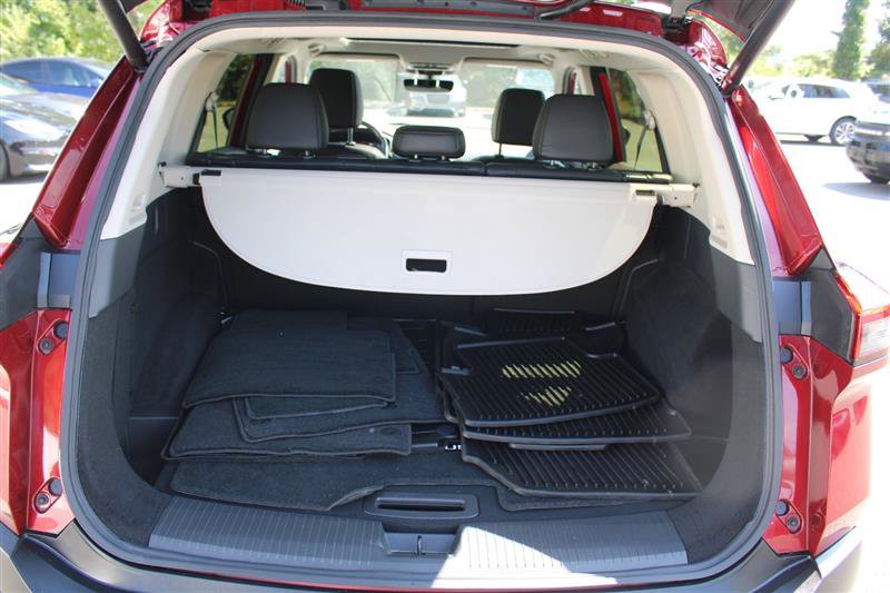 Used 2023 Nissan Rogue SV w/ SV Premium B Package AWD/4WD image 18