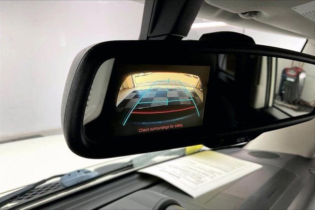 Used 2014 Toyota FJ Cruiser 4WD w/ Convenience Package image 24