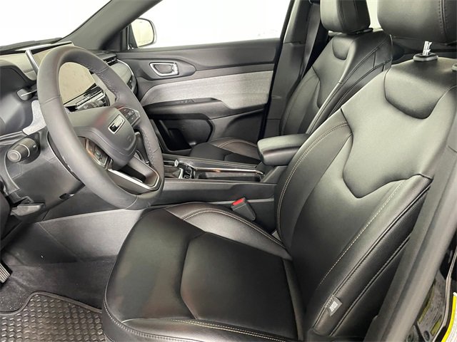 Used 2023 Jeep Compass Latitude w/ Sun and Sound Group image 3