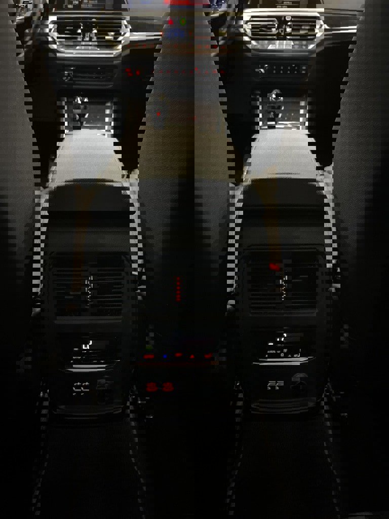 Used 2020 BMW 330i xDrive Sedan w/ Premium Package image 29