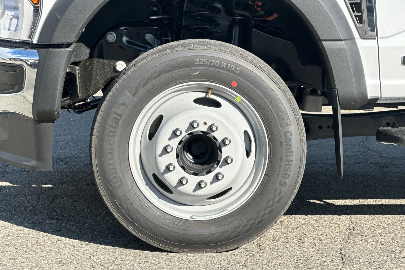 New 2026 Ford F550 2WD Regular Cab Super Duty image 22