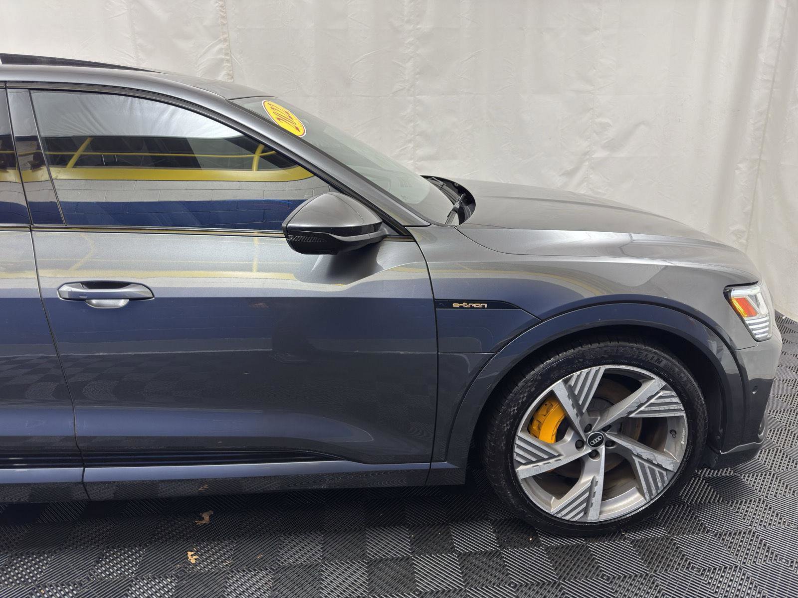 Used 2022 Audi e-tron Prestige w/ Prestige Package AWD/4WD image 13