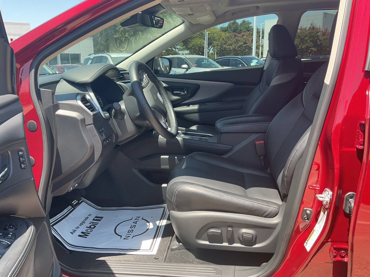 Used 2024 Nissan Murano SL FWD image 8