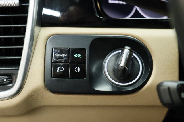 Used 2019 Porsche Cayenne S AWD/4WD image 9
