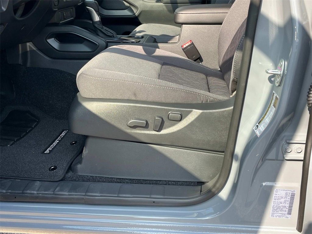 New 2026 Nissan Frontier SV image 21