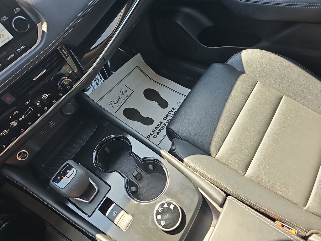 Used 2023 Nissan Rogue SL w/ SL Premium Package image 29