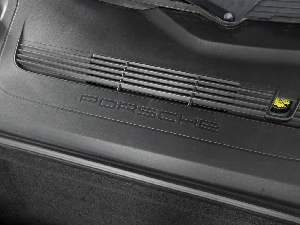 Certified 2021 Porsche 718 Boxster Spyder RWD image 61