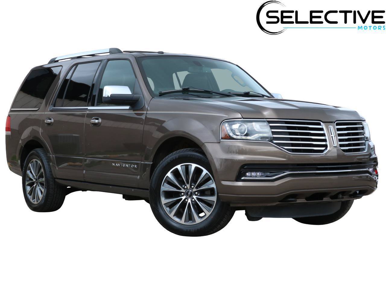 Used 2017 Lincoln Navigator Select AWD/4WD image 1
