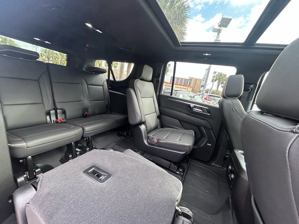 New 2026 Chevrolet Suburban Premier w/ Sun And Tow Package image 21