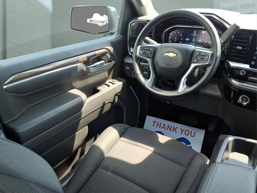 Used 2023 Chevrolet Silverado 1500 LT AWD/4WD image 19