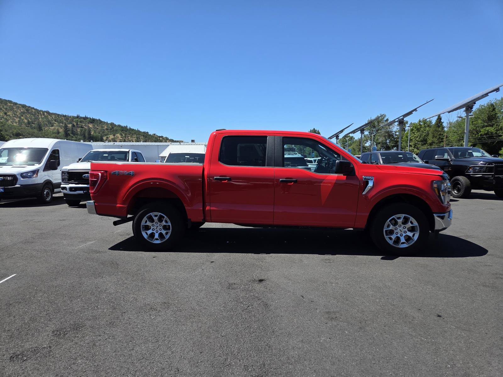 Used 2023 Ford F150 XLT AWD/4WD image 4