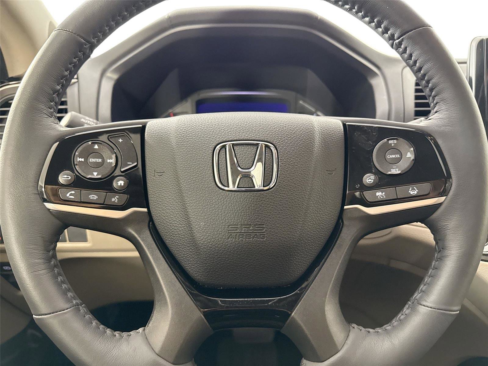 Used 2024 Honda Odyssey Elite image 17