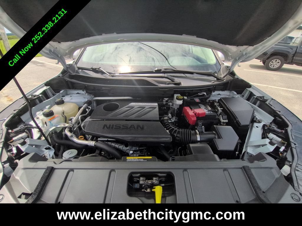 Used 2025 Nissan Rogue SV FWD image 23