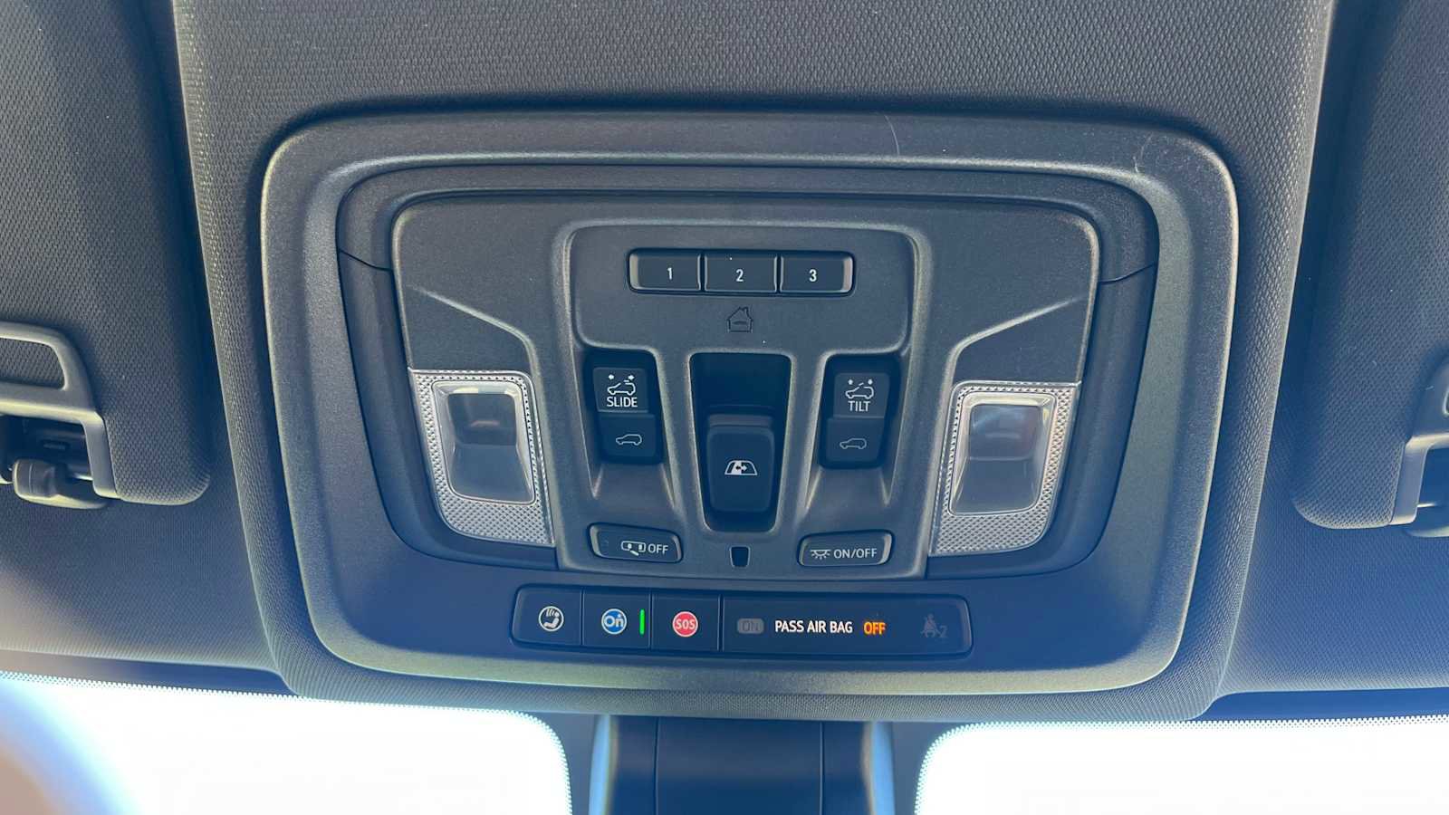 Used 2022 Chevrolet Silverado 1500 High Country image 26