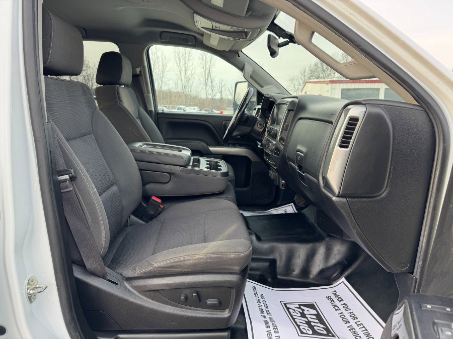 Used 2017 Chevrolet Silverado 2500 LT image 18