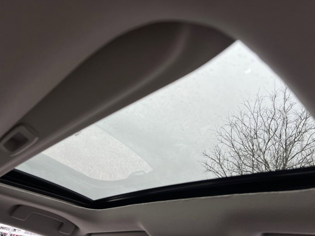 New 2026 Nissan Sentra SR image 7