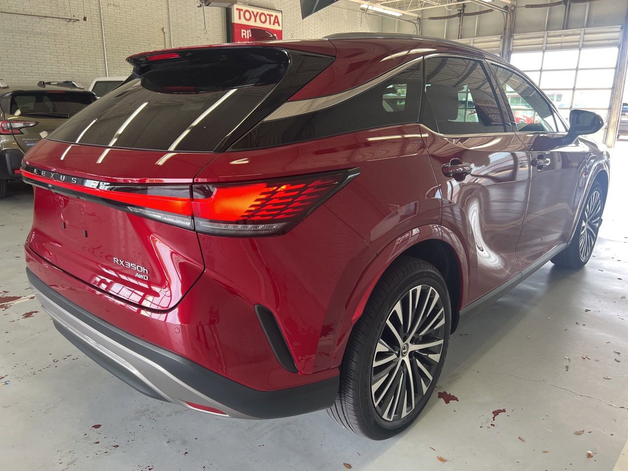 Used 2024 Lexus RX 350 w/ Technology Package AWD/4WD image 4