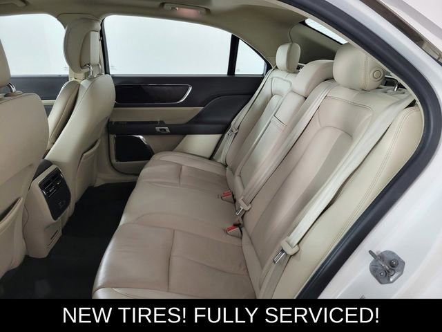 Used 2017 Lincoln Continental Select w/ Climate Package image 15