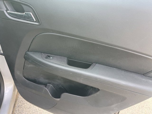 Used 2017 Chevrolet Equinox LS image 22