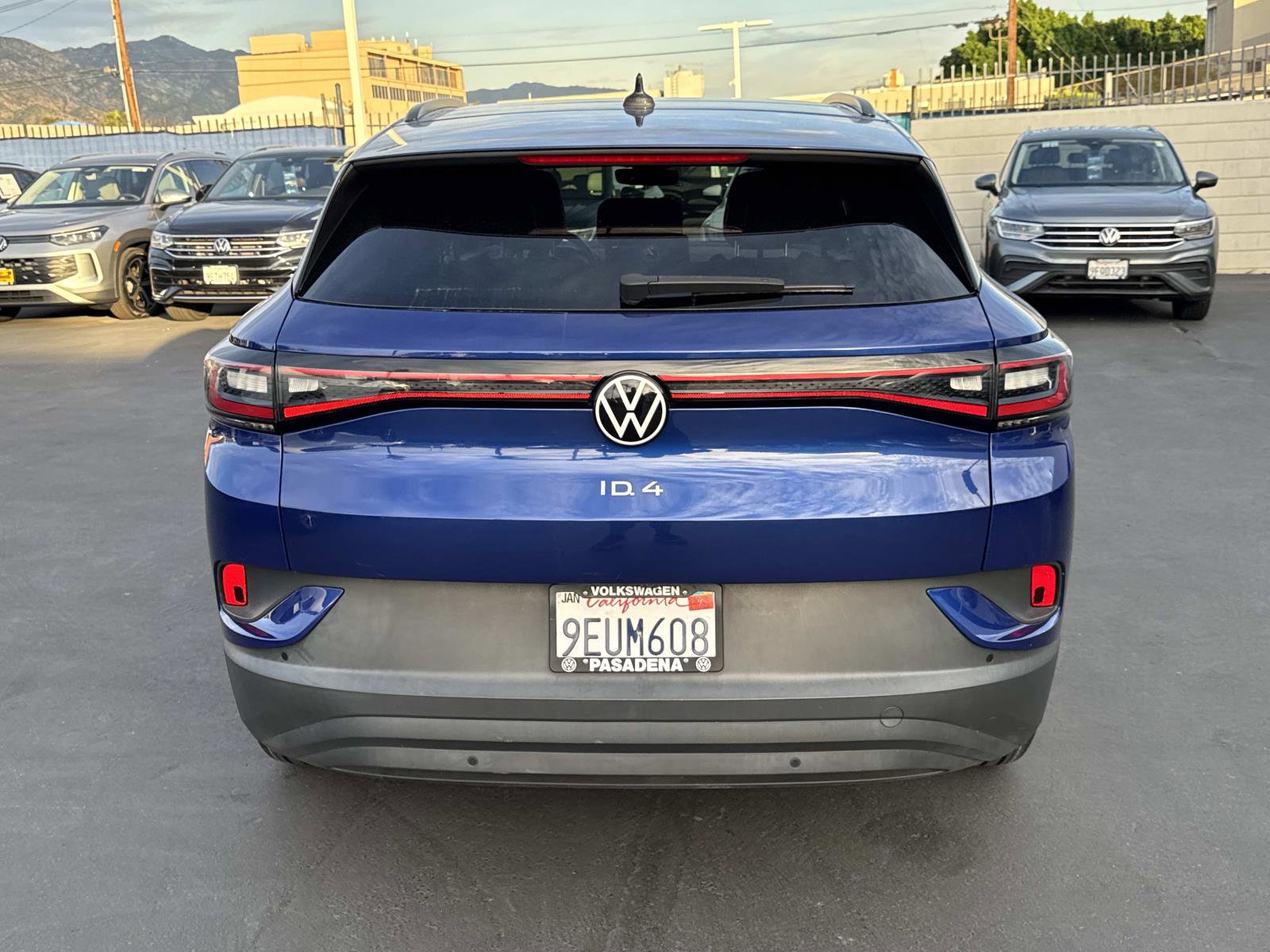 Certified 2022 Volkswagen ID.4 Pro S image 4