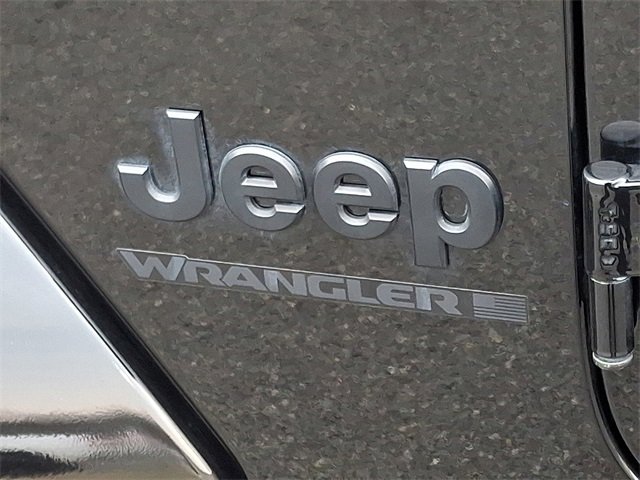 Used 2025 Jeep Wrangler Sahara image 32