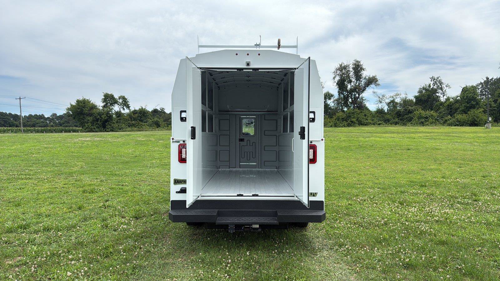 New 2026 Ford E-350 and Econoline 350 Super Duty w/ Power Equipment Group RWD image 11